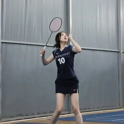 杨静